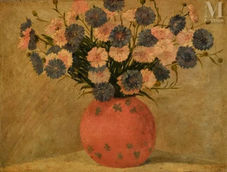 "Flower bouquet in roud vase"